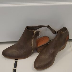 BareTraps Brown Ankle Booties with Side Zipper
